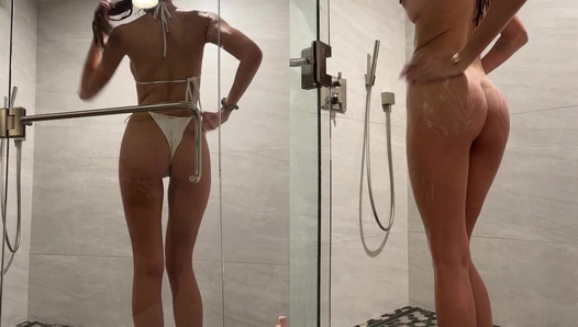 Liza Kovalenko - Liza Shower