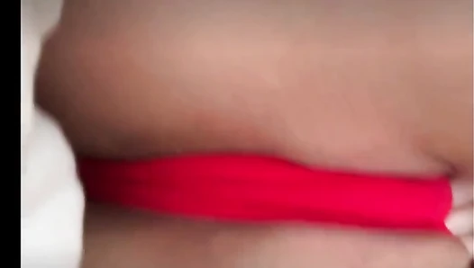 ProperPeach - pussy rub