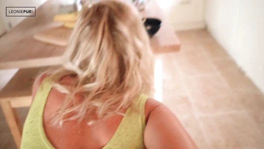 Leonie Pur - Drunk party girl fucked and splashed!