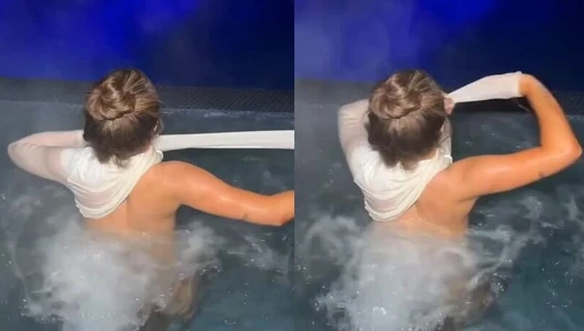 Piper Rockelle - Wet white top pool vid