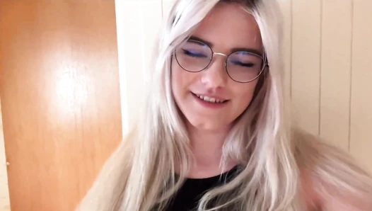 Anna Blum - AnnaTravels Quickie bei der Arbeit Ablenkung im Homeoffice M5rTlUEk