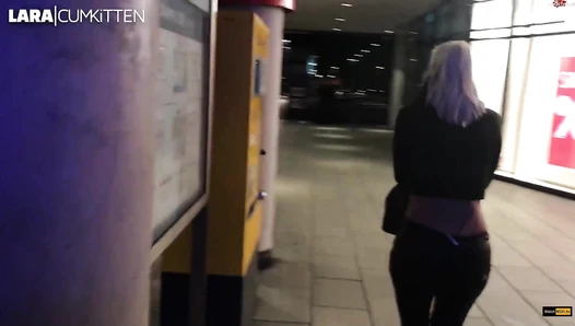 Lara Cumkitten - MEGA PUBLIC PISS in the middle of the shopping arcade with Lara-CumKitten