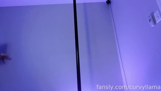 Curvyllama - Fansly Start Interacting With Your Fans 02