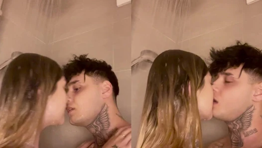 Lisa Straube - Kissing