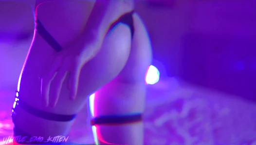 Little Emo Kitten - Video Leaks #281