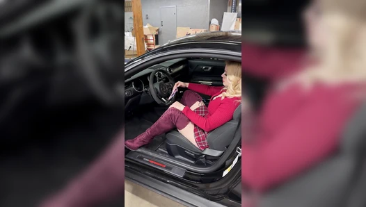 Woman Driven - Caught taking a selfie [659c564af06ef]