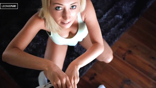 Leonie Pur - Blowjob Date Erotische Mundspiele Bis Du Spritzt mZkFvCXG