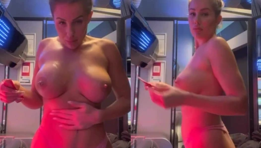 Laura Blond - post#39 CONV HD CROP 12mb