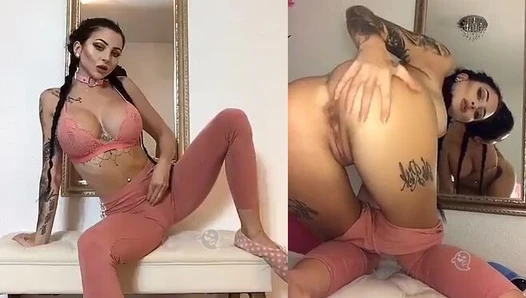 Celine Centino - 2018 08 29 Celine Centino Dildo + Vibrator Show