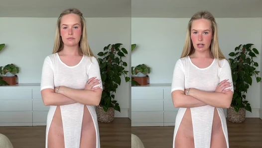 Blondie24 - Very risky outfit! [68c697ca5d2d9]