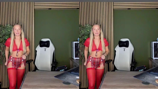 Blondie24 - Scottish onlyfans girl dancing [68db9b25b33aa]