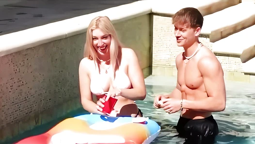 Starletnova - Pool