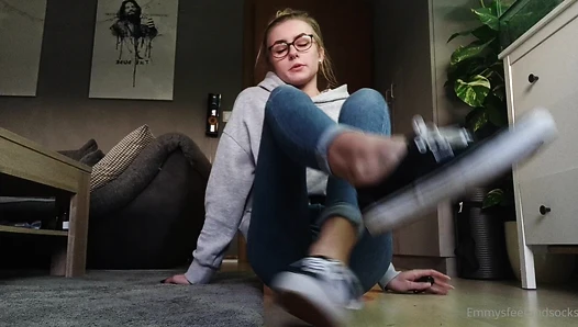 Emmysfeetandsocks - (2020 12 18) Emmy (2)