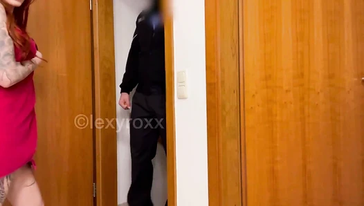 Lexy Roxx - Brutaler Polizist Fuehrerschein oder Fotze U7yyuTNu