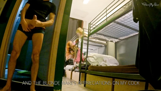 GentlyPerv - POMPINO E SBORRATA CON INGOIO NELLA CAMERA DI OSTELLO