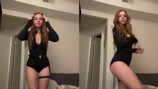 Cristina Carmella - take me back to halloween ð­