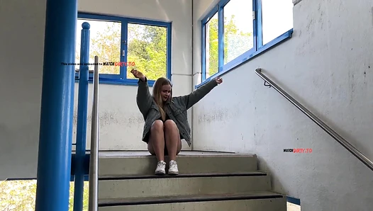 Sweetgini - Werde ich jetzt verhaftet Dreist NS im Parkhaus mit SweetGini [53529]