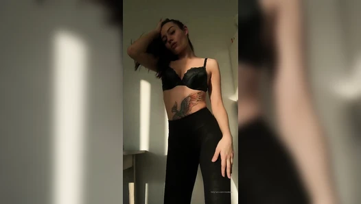 Alice Redlips - Short Vids