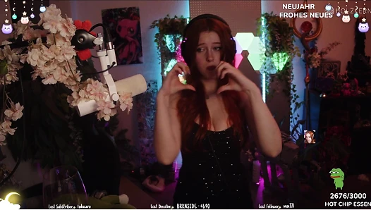 kdrkitten - Dancin