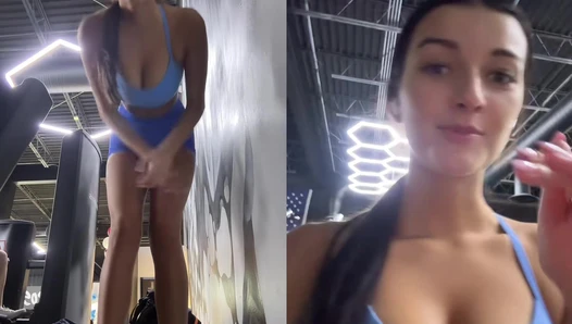 Gianna Thimons - 20251220 air pods kinda messed up the audio whoops #fyp #gym [7585976340344474893]