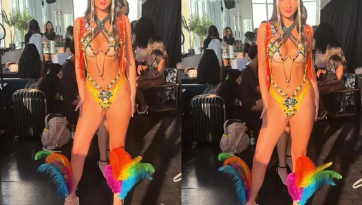 Gianna Thimons - 20260726 modeling she designs at new york swim week â¨ giannaloren [766663358406474471