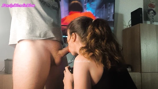BlondieBlow - How to give a blowjob while playing video games [67aa46f914a66]