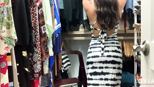 Eva Lovia - What To Wear