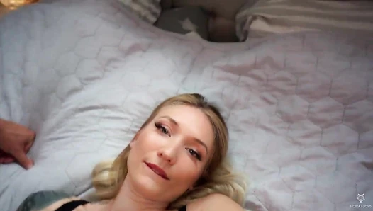 Fiona Fuchs - 3 Wochen SEXENTZUG   Devot zerfickt
