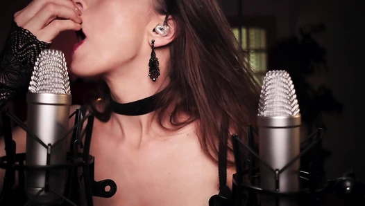 Gina Carla - ASMR Gina Carla - Exclusive Close Up Kisses - 22 September 2020