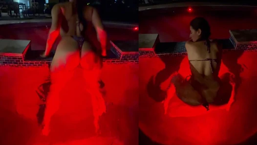 Julia Filippo - jacuzzi sex