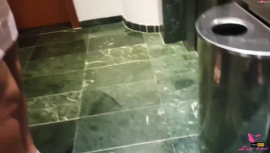 [07.26.20] Lia Fox   Urlaubsfick mit Fan!!! An der Strandpromenade abgeschleppt! mit Lia Fox