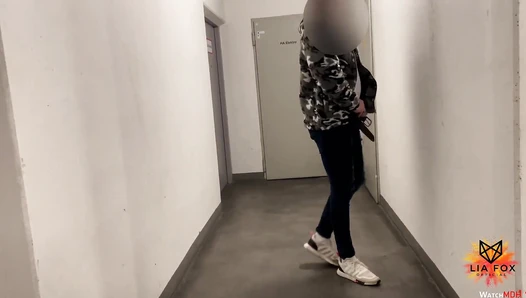 [04.17.22] Lia Fox   Creampie in der Uni! Vom Hausmeister erwischt