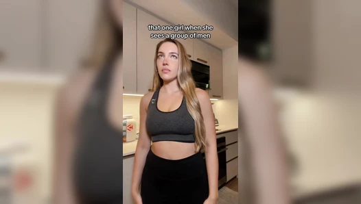 Leahfitxx - Blonde babe is seeking for an attention [659f9ab5f4177]