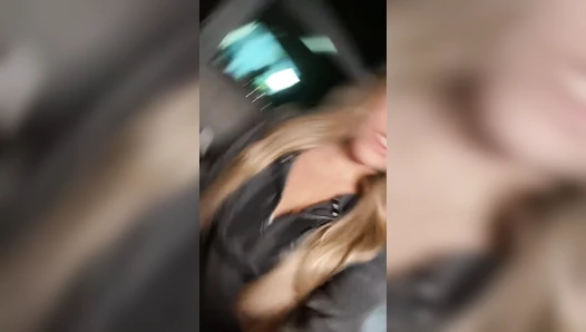 Leahfitxx - Hot blondie accidentally drop her phone [65b2880bbd507]