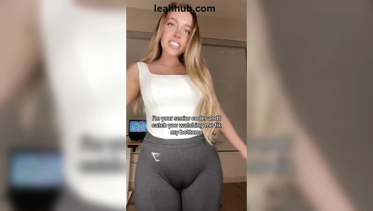 Leahfitxx - HOT BLONDE LIKE TO STRIP IN FRONT OF THE CAMERA [669731cc35847]