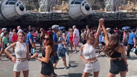 Lea Martinez - masstiktok slayeas Darth Vader and padme darthvader padme couplegoals galaxysedge TFqB4zLA