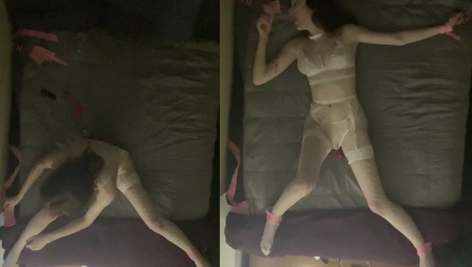 LilJujuLove - bed bondage